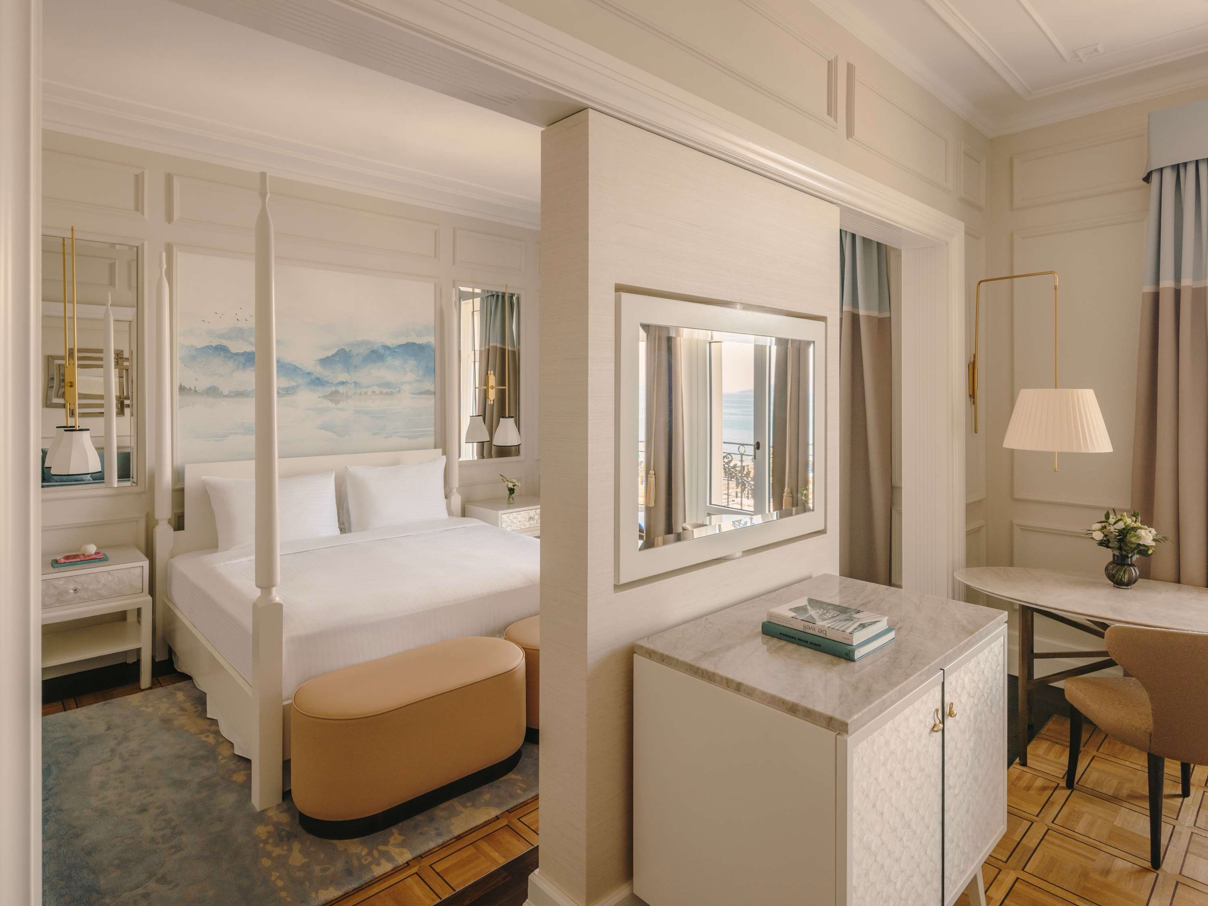 Signature Suite Lake View King